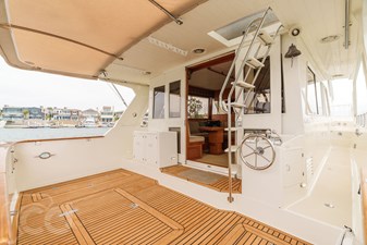 1999 OFFSHORE YACHTS Pilothouse - photo 17