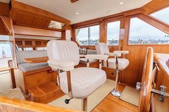 1999 OFFSHORE YACHTS Pilothouse - photo 29
