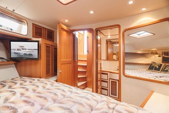 1999 OFFSHORE YACHTS Pilothouse - photo 33