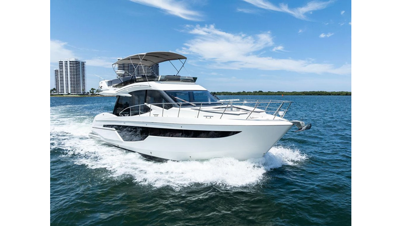 2019  500 Fly yacht for sale