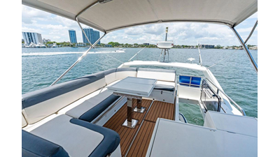 2019 GALEON YACHTS 500 Fly - photo 8