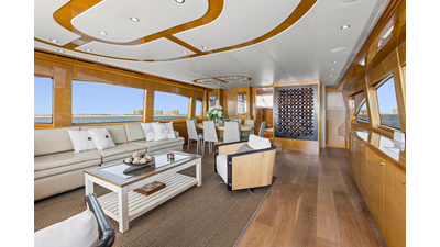 2006 HATTERAS 80 Motor Yacht Skylounge - photo 13