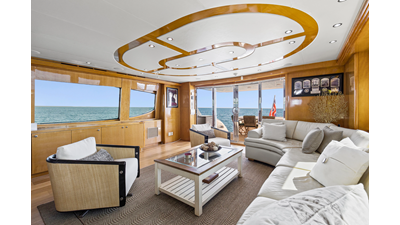2006 HATTERAS 80 Motor Yacht Skylounge - photo 14