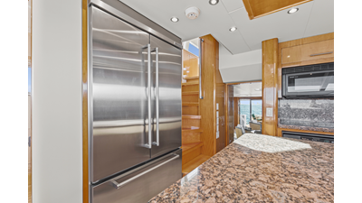 2006 HATTERAS 80 Motor Yacht Skylounge - photo 20