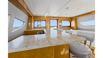 2006 HATTERAS 80 Motor Yacht Skylounge - photo 27