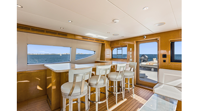 2006 HATTERAS 80 Motor Yacht Skylounge - photo 29