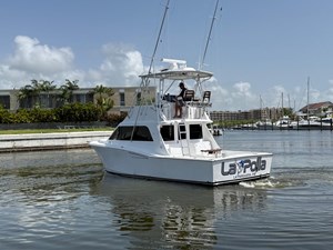 2005 CABO 35 Flybridge - photo 8