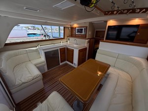 2005 CABO 35 Flybridge - photo 18