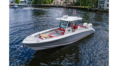 2018 BOSTON WHALER 330 - photo 2