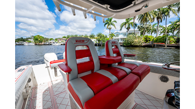 2018 BOSTON WHALER 330 - photo 9