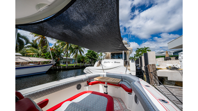 2018 BOSTON WHALER 330 - photo 28