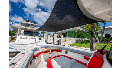 2018 BOSTON WHALER 330 - photo 30