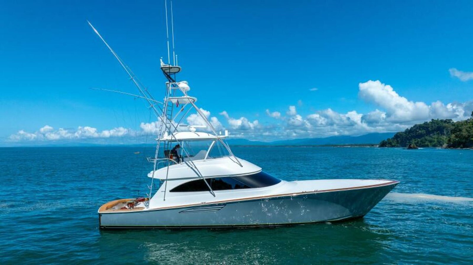 2017 Viking Yachts 62 CONVERTIBLE