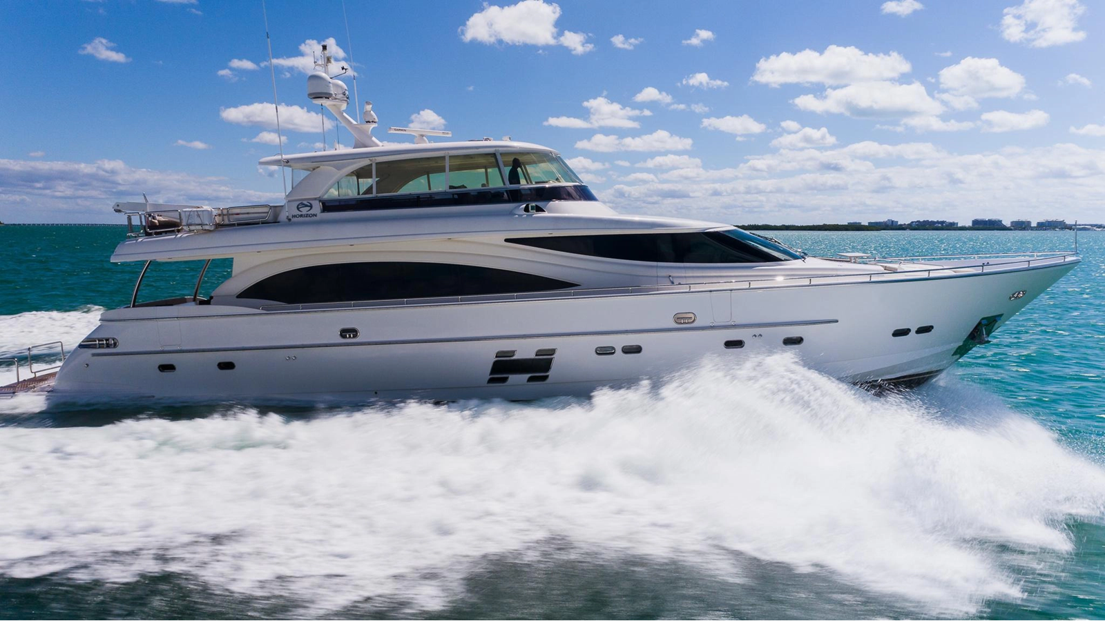 SATORI — 2016 Horizon Yachts E88 — fotoğraf 4