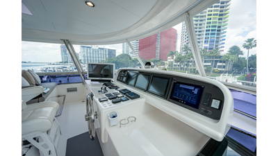 2016 HORIZON YACHTS E88 - photo 9