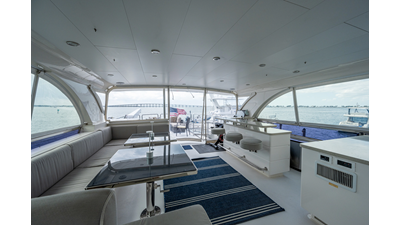 2016 HORIZON YACHTS E88 - photo 10
