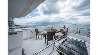 2016 HORIZON YACHTS E88 - photo 12
