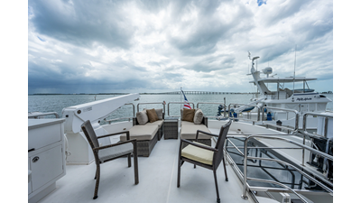 2016 HORIZON YACHTS E88 - photo 13
