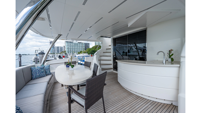 2016 HORIZON YACHTS E88 - photo 17