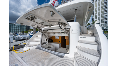 2016 HORIZON YACHTS E88 - photo 18