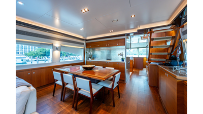 2016 HORIZON YACHTS E88 - photo 27