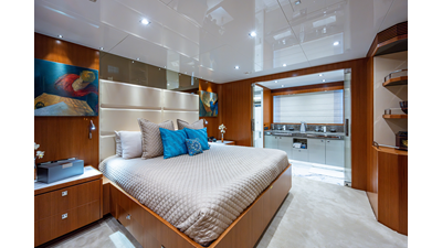 2016 HORIZON YACHTS E88 - photo 32