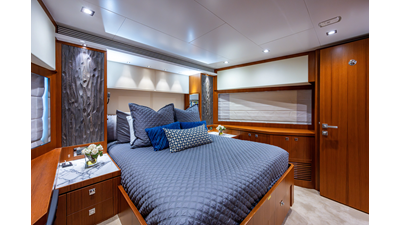 2016 HORIZON YACHTS E88 - photo 37