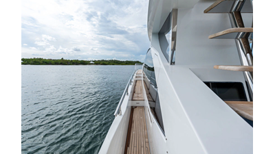 2018 AZIMUT YACHTS 77S - photo 9