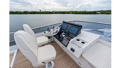 2018 AZIMUT YACHTS 77S - photo 12