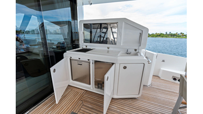 2018 AZIMUT YACHTS 77S - photo 15