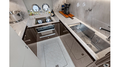 2018 AZIMUT YACHTS 77S - photo 26