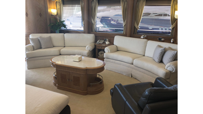 2004 BENETTI YACHTS Cockpit - photo 7