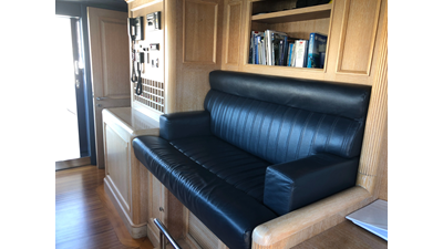 2004 BENETTI YACHTS Cockpit - photo 12