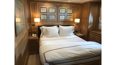 2004 BENETTI YACHTS Cockpit - photo 17