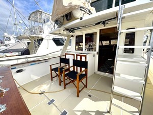 1988 OFFSHORE YACHTS Sedan - photo 3