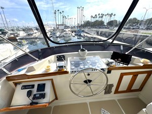 1988 OFFSHORE YACHTS Sedan - photo 6