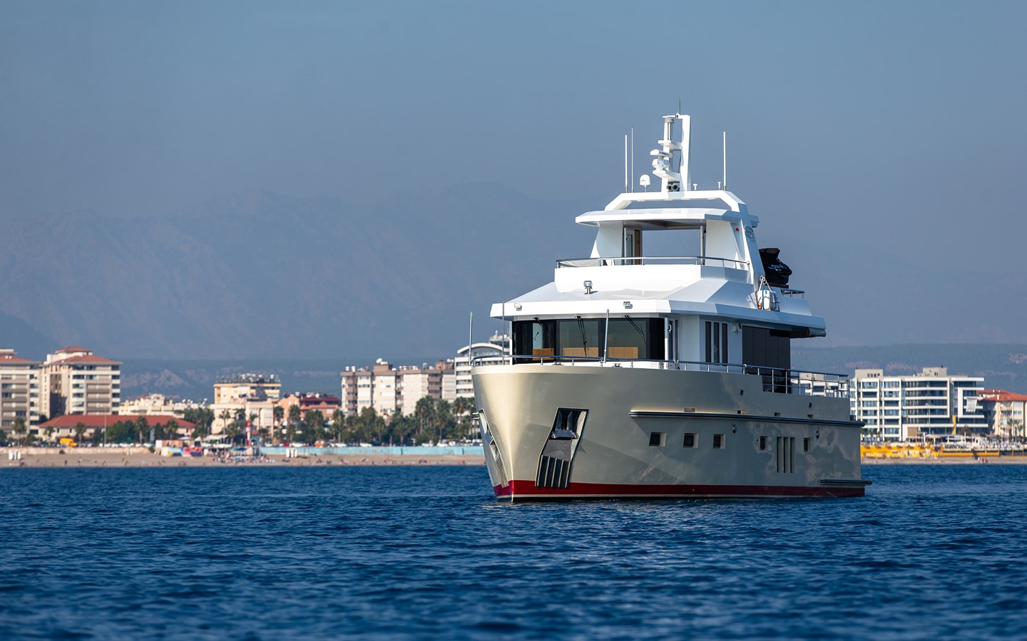 2012 Bering Yachts B60