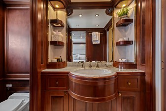 2007 BENETTI YACHTS CLASSIC - photo 143