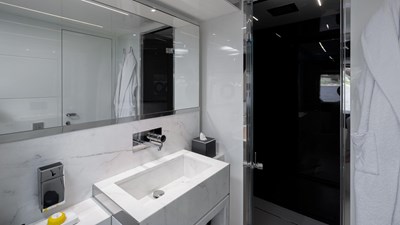 2020 RIVA YACHT Riva 100 Corsaro - photo 27