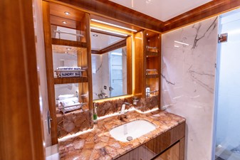 2017 MAJESTY 155 - photo 39