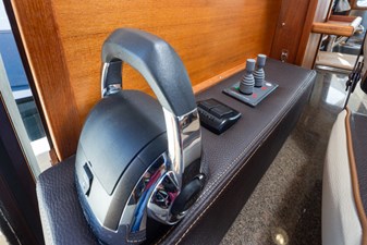 2018 RANGER TUGS 31 Sedan - photo 16