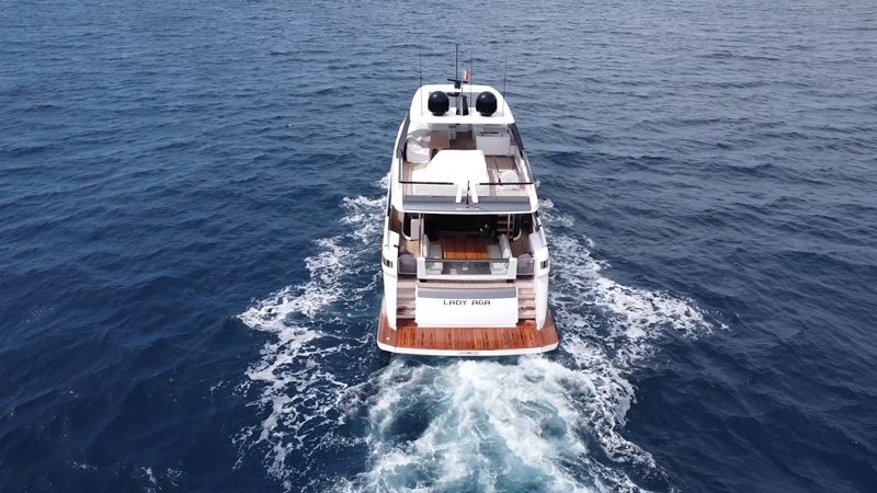 2023 FERRETTI YACHTS 860