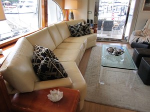 2002 CHEOY LEE Sport Motor Yacht - photo 4