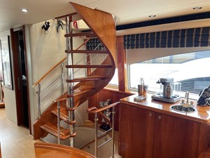 2002 CHEOY LEE Sport Motor Yacht - photo 11