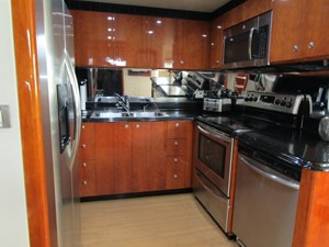 2002 CHEOY LEE Sport Motor Yacht - photo 14