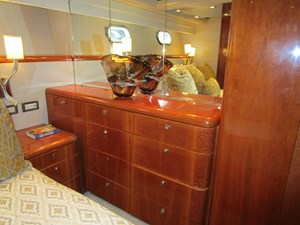 2002 CHEOY LEE Sport Motor Yacht - photo 29