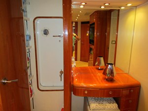 2002 CHEOY LEE Sport Motor Yacht - photo 30