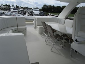 2002 CHEOY LEE Sport Motor Yacht - photo 54
