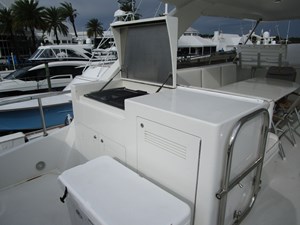 2002 CHEOY LEE Sport Motor Yacht - photo 61