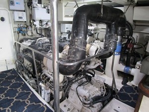 2002 CHEOY LEE Sport Motor Yacht - photo 66